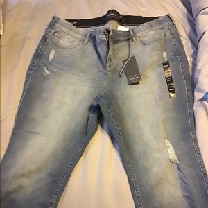 Torrid Skinny Bombshell Jeans